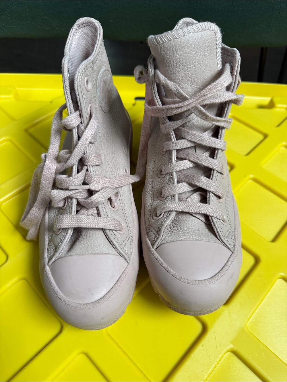 Converse High Top Sneakers in Light Pink
